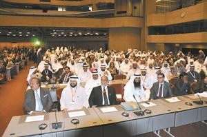 السفير ضرار الرزوقي ومحسام الخرافي ومناجي العبدالهادي ومطلال القحطاني في مقدمة وفد الكويت﻿