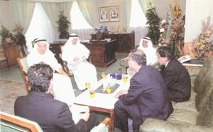 وخلال مشاركته في اجتماع مع وفد جامعي ياباني﻿
