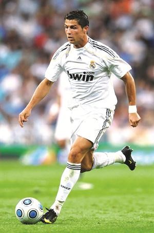 نجم ريال مدريد كريستيانو رونالدو يقود الملكي اليوم