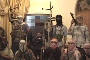 ابتزاز في وضح النهار بالموصل المعقل الرئيسي للقاعدة في العراق