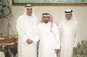 توفيق العيد مهنئا الشيخ سلمان الحمود بمنصبه الجديد﻿