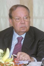 فتحي سرور﻿