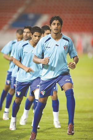 مساعد ندا: الاستقرار الفني والإداري ودعم الفهد ومساندة الجماهير وراء نتائج الأزرق الإيجابية في تصفيات كأس العالم