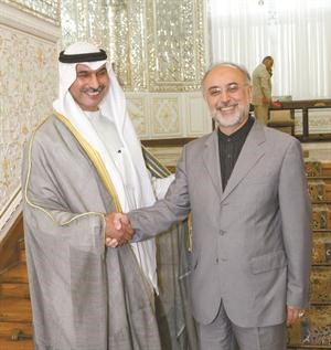 السفير مجدي الظفيري مع وزير الخارجية الايراني دعلي اكبر صالحي﻿