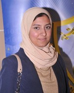 زينب لاري ﻿