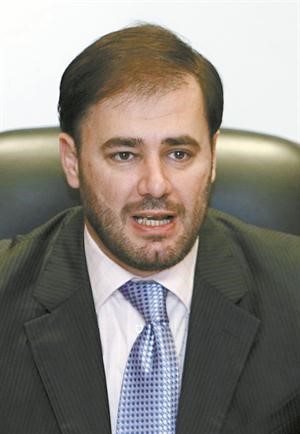 وضاح خنفر