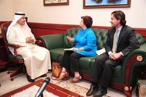 صالح الفضالة مجتمعا مع وفد منظمة اللاجئين﻿