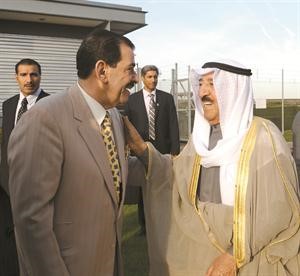 صاحب السمو الامير محييا الشيخ احمد الحمود الذي كان في استقبال سموه﻿