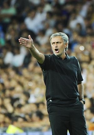 البرتغالي المثير للجدل جوزيه مورينيو مدرب ريال مدريدافپ﻿