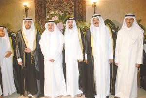 مساعد العسعوسي وطارق الراشد يباركان﻿