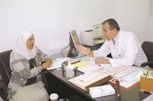 دتودور زلاتكوف متحدثا للزميلة زينب ابوسيدو
