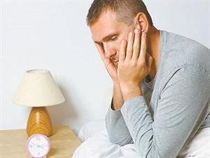سحب الماء من العين قد يؤدي الى الم في الراس