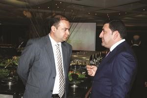سفيرا اذربيجان وارمينيا في حديث مشترك