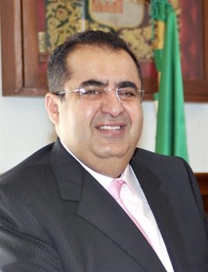 السفير عادل العيار﻿