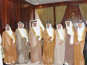 الشيخ حمد جابر العلي خلال زيارته الى الامير عبدالعزيز بن سعد﻿