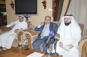دوليد الطبطبائي ودعبدالله الشايجي وصالح السعيدي خلال الندوة سعود سالم

