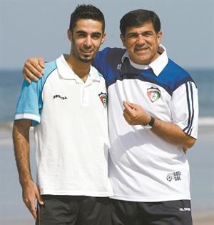 فاضل مع مدربه السابق محمد ابراهيم﻿