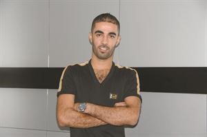 المدافع «القاتل» حسين فاضل: «الأزرق» قادر على التأهل لمونديال «البرازيل 2014» ولدينا أفضل اللاعبين والمواهب في الخليج
