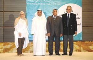 دراشد الرشود ودنادية ابل مع عدد من المختصين﻿