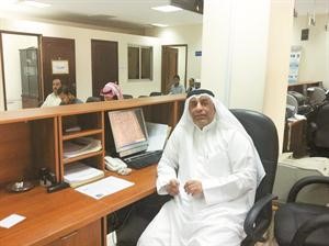 محمد اشكناني يشرف على تسيير معاملات المراجعين في مبارك الكبير﻿