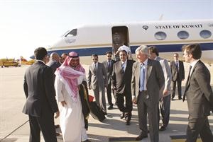 الشيخ دمحمد الصباح لدى وصوله الى اسبانيا﻿