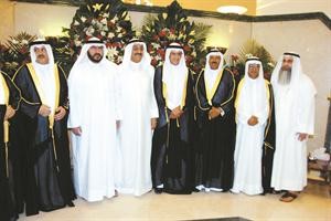 سعدون حماد يبارك للمعرس ووالده ووالد العروس عبداللطيف السرحان وعم المعرس محمد النخيلان 	قاسم باشا﻿