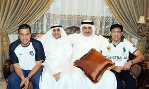 صاحب الدعوة خالد فهد الغانم مع ابراهيم وحمادة﻿