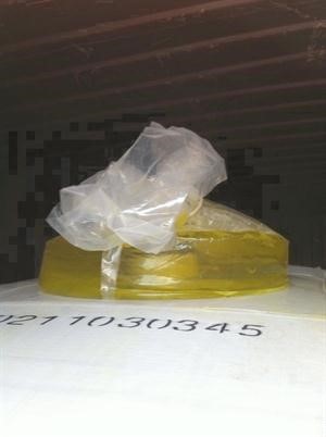 احدى الحاويات التي ضبطها رجال جمارك الشويخ