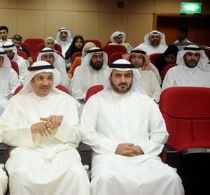 م سعد المحيلبي وموليد الجاسم في مقدمة الحضور خلال ورشة العمل	متين غوزال﻿