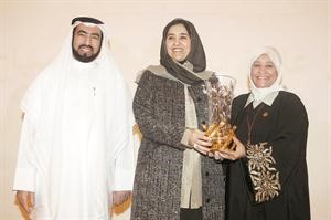 تكريم الشيخة عايدة سالم العلي﻿