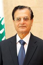 عدنان منصور﻿