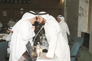 حوار بين مانع العجمي واحمد المعوشرجي