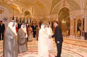 صاحب السمو الامير مرحبا برؤساء الوفود المشاركة في المنتدى
