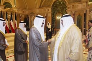 سمو ولي العهد الشيخ نواف الاحمد مرحبا بالشيخ خالد بن احمد ال خليفة