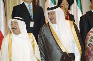 صاحب السمو الامير وحديث باسم مع الشيخ حمد بن جاسم
