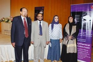 الشيخة اوراد الجابر ودهيا المطيري ودجمال الدعيج ودمحمد عارف خلال الحلقة النقاشية	 قاسم باشا﻿