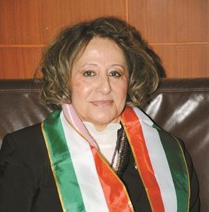 الكاتبة القديرة عواطف البدر﻿