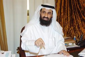 دمبارك الهاجري عميد كلية الشريعة﻿