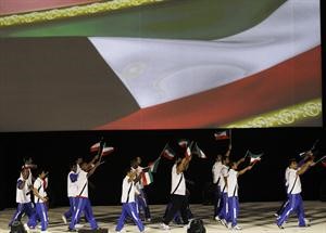 لاعبو منتخباتنا يمرون في طابور العرض