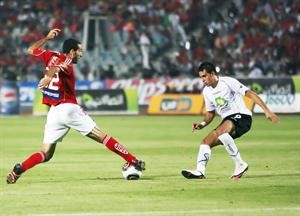 محمد ابوتريكة احد الاسماء الكبيرة في صفوف الاهلي
