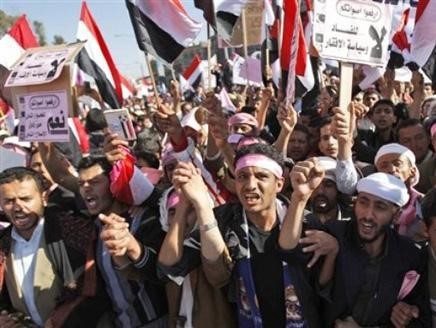  وحدها العقوبات توقف العنف في اليمن
