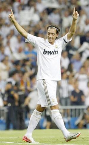 نجم ريال مدريد مسعود اوزيل