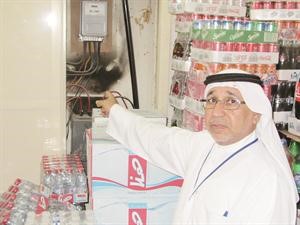 اغلاق احد المحلات المخالفة﻿