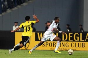 نجم الزمالك شيكابالا في مبارة سابقة﻿