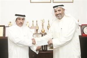 البناي يتسلم الرعاية الذهبية من الحريتي
