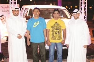 لقطة جماعية للفائزين مع مسؤولي VIVA﻿
