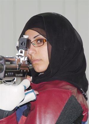الرامية مريم بوحمد عين على الهدف
