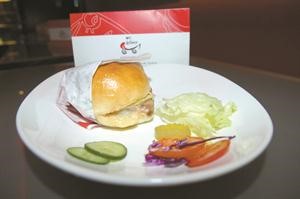 صادقي: «The sandwich Shop» إضافة جديدة لوجبات النهار الخفيفة