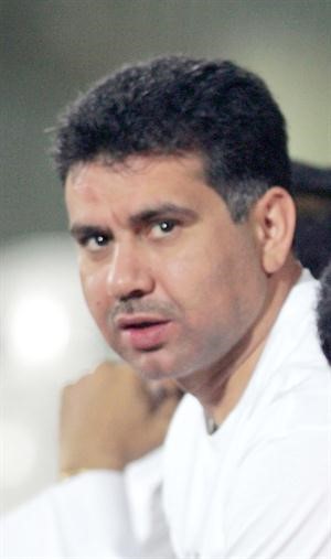 ايمن الحسيني