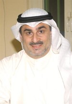 عادل خليفة